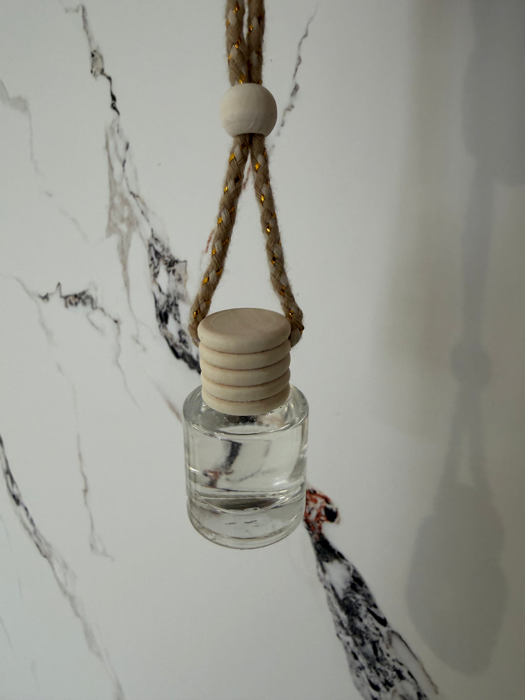 Hanging Car Diffuser with Wooden Lid