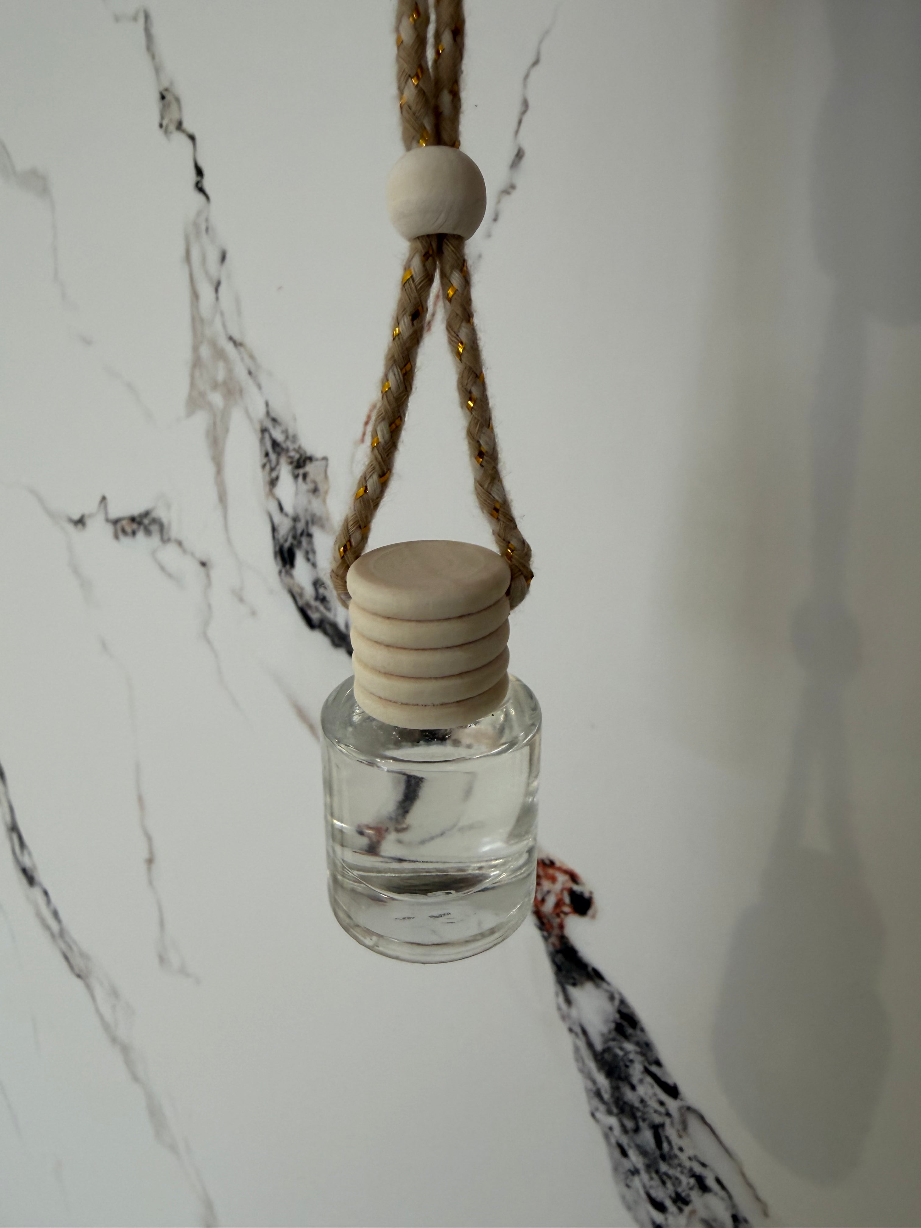Hanging Car Diffuser with Wooden Lid